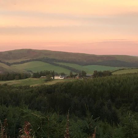 Ladyurd Farmhouse West Linton Экстерьер фото